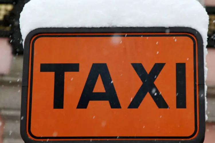 Taxi na Itália: caso seja mantida, a liberação do setor permitirá que as licenças sejam adquiridas gratuitamente, o que deverá aumentar a frota (Vittorio Zunino Celotto/Getty Images)