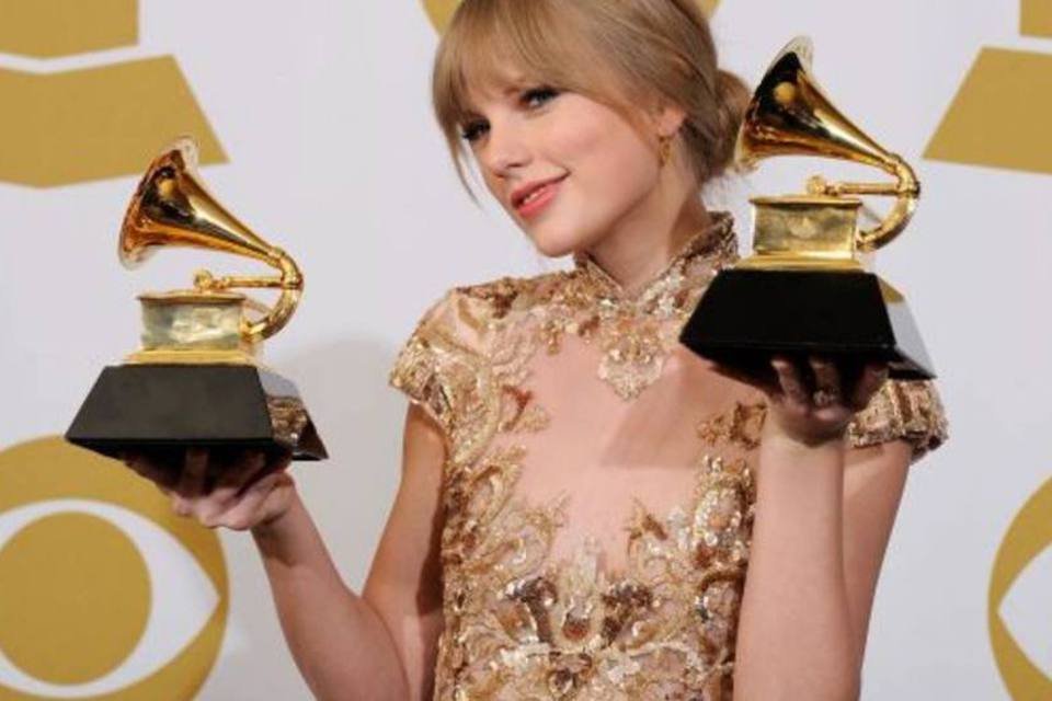 Michelle Obama entregará prêmio à cantora Taylor Swift