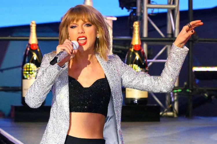 
	Taylor Swift anunciou que n&atilde;o colocar&aacute; &agrave; disposi&ccedil;&atilde;o seu &aacute;lbum mais recente, 1989, na nova plataforma de m&uacute;sica da Apple
 (Getty Images)