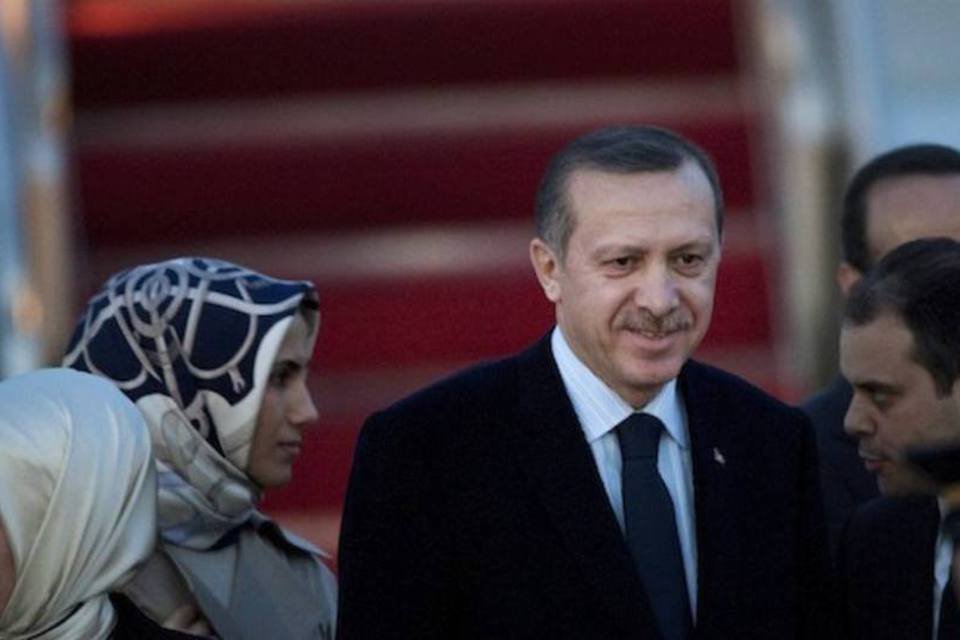 Islamitas moderados vencem eleições na Turquia