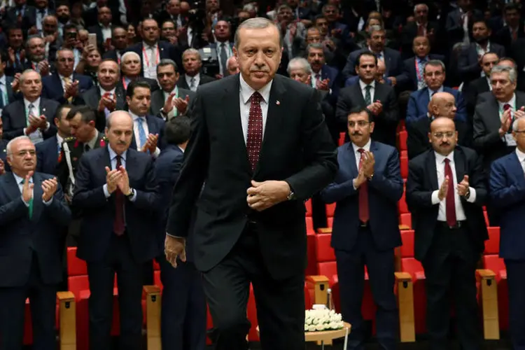 
	Tayyip Erdogan: contudo, a &uacute;ltima semana foi marcada por uma crescente tens&atilde;o sobre uma reforma da lei antiterrorismo turca
 (Murat Cetinmuhurdar / Reuters)