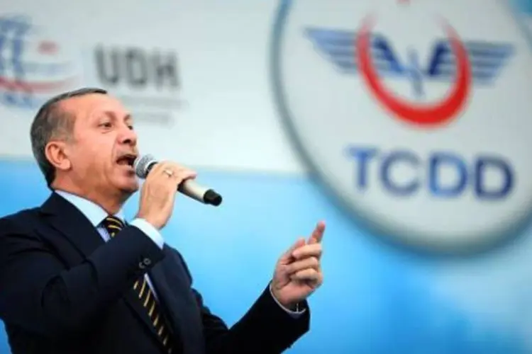 
	Tayyp Erdogan: &quot;qual &eacute; a diferen&ccedil;a entre as opera&ccedil;&otilde;es israelenses e as dos nazistas?&quot;
 (Ozan Kose/AFP)