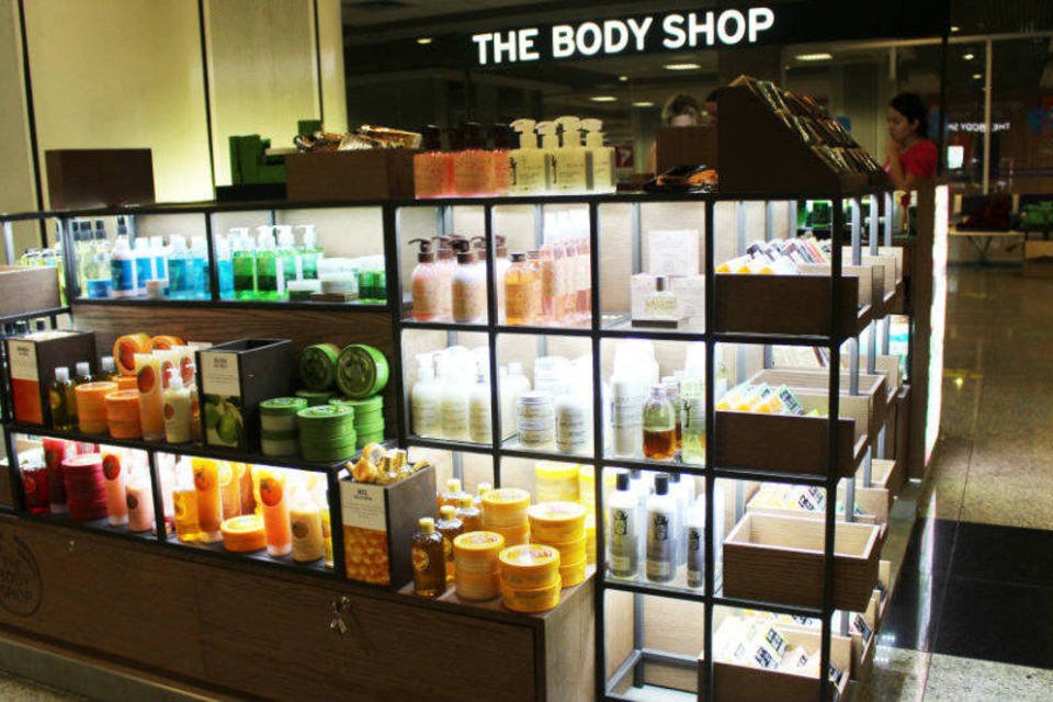 
	Novo quiosque: formato permite testar o potencial de venda dos shoppings com invstimento menor que o das lojas
 (Divulgação/The Body Shop)