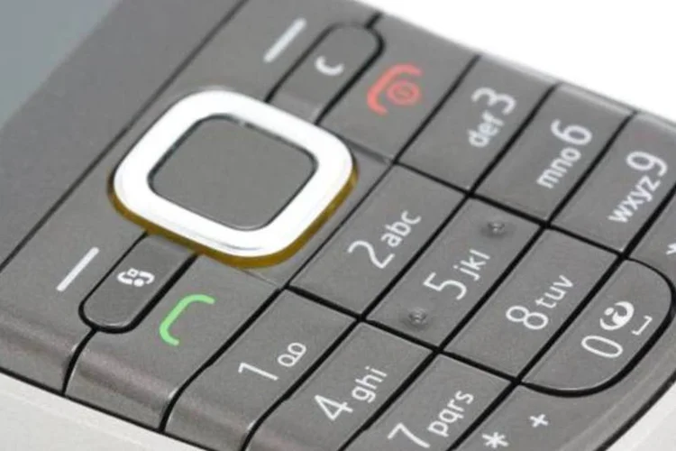 O monitoramento da Anatel deverá começar pela telefonia celular (Jakub Krechowicz/SXC.hu)