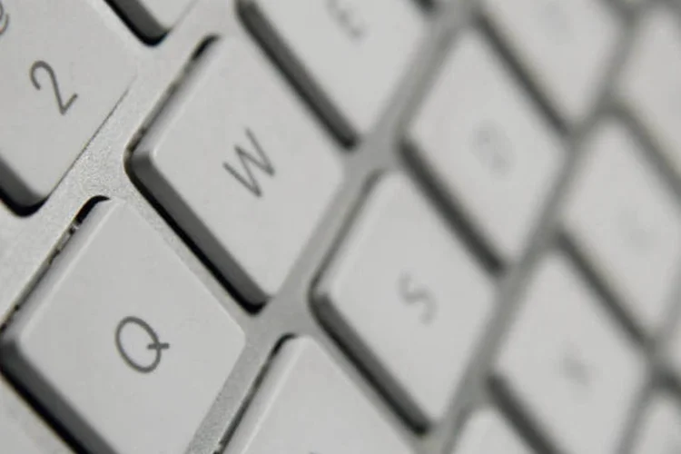 
	Teclado de computador: capacidade de processamento do nanocomputador&nbsp;&eacute; de 1 kilohertz (KHz), milh&otilde;es de vezes menor do que a dos computadores atuais
 (Marcos Santos/USP Imagens)