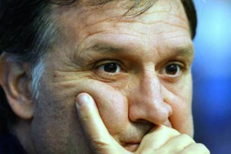 O técnico do Barcelona, Gerardo Martino: "é algo que, pessoalmente, eu tento me acostumar" (Paul Ellis/AFP)
