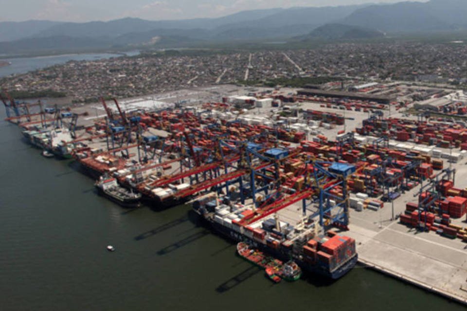 Santos Brasil amplia seu terminal no porto de Santos