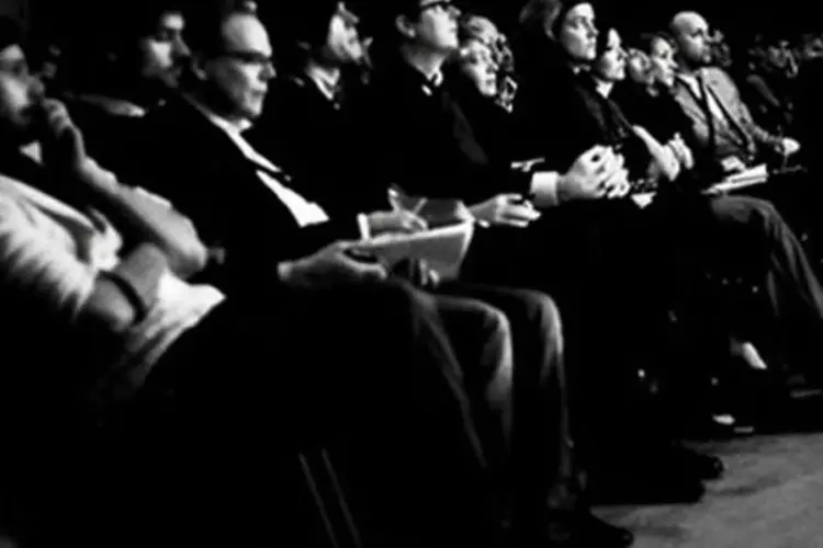 Público assiste a uma palestra do evento TED Conference nos Estados Unidos (Divulgação)