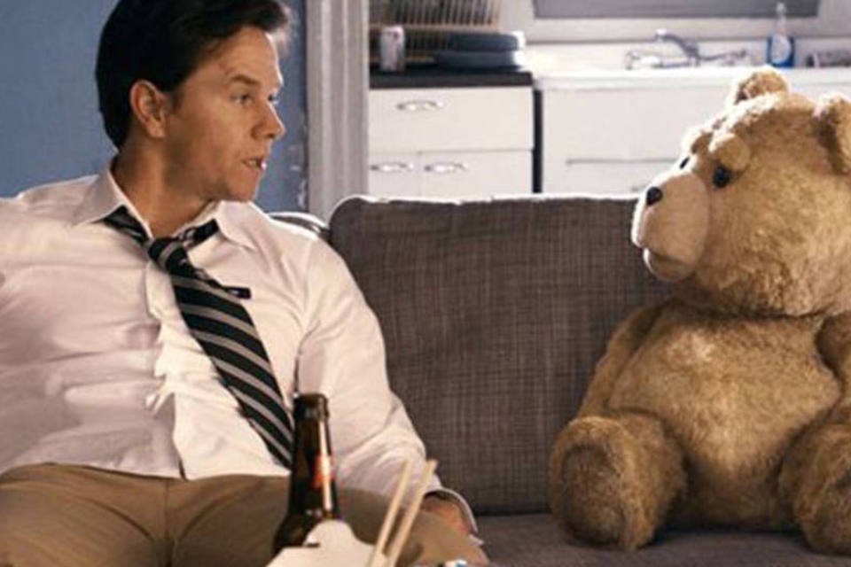 Mark Wahlberg  contracena com urso rabugento em “Ted”