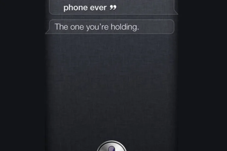 
	Tela da assistente de voz do iPhone 4S, Siri: A reclama&ccedil;&atilde;o do Google foi apresentada a uma comiss&atilde;o de com&eacute;rcio nos Estados Unidos
 (Reprodução/Exame.com)
