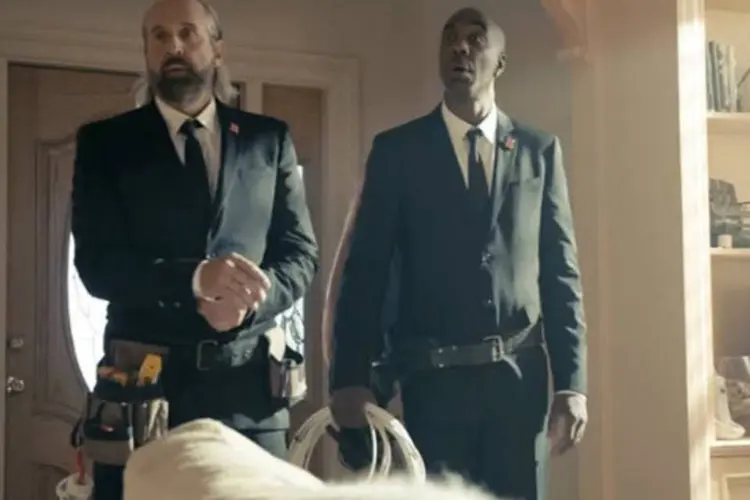 Peter Stormare está de volta, na companhia de J.B. Smoove, para anunciar o novo DLC “Uprising”, que será lançado no próximo dia 16 de abril.  (Divulgação)