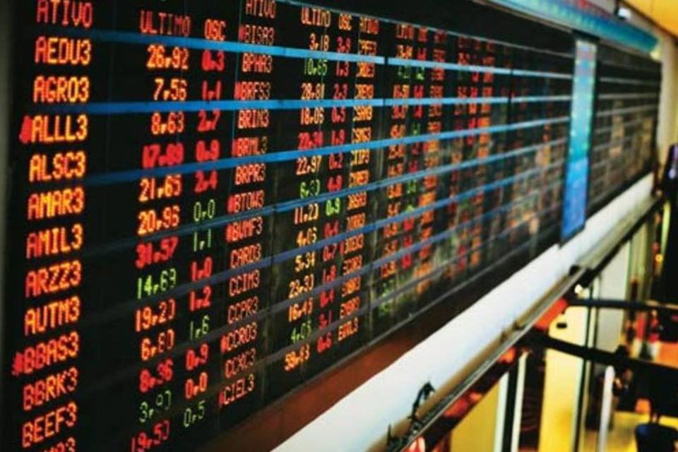 Bolsa sobe com cena externa favorável, em dia sem EUA