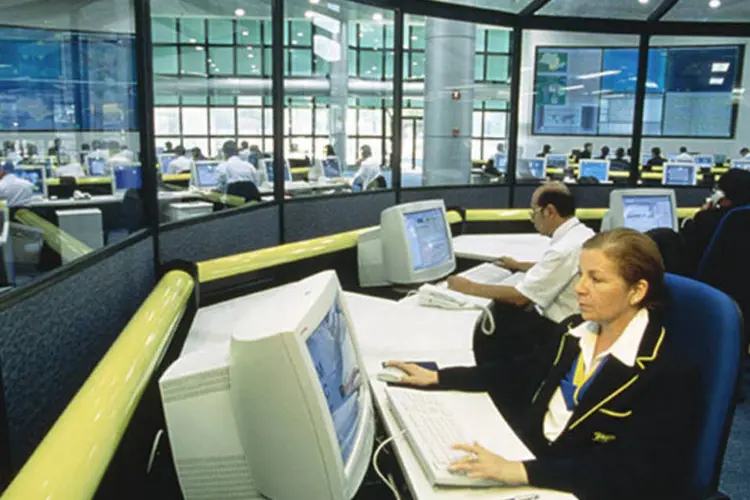Centro de controle da Telefônica: foram 3.137 queixas à empresa em 2010 (Telefônica/Divulgação)