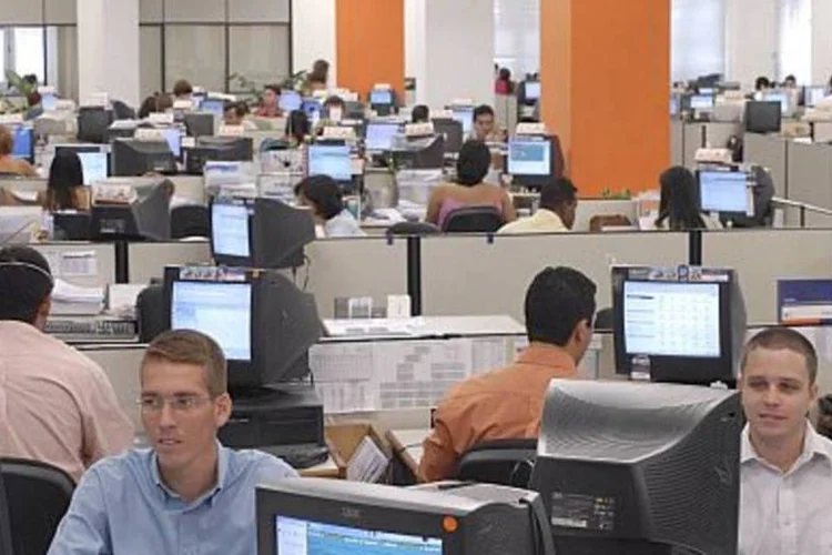 Área de telemarketing da SulAmérica: vendas focadas em seguros saúde (.)