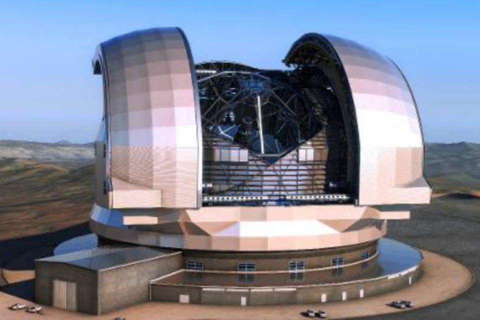 Simulação do chamado Telescópio Europeu Extremamente Grande (E-ELT, na sigla em inglês) (L.CALCADA/AFP)
