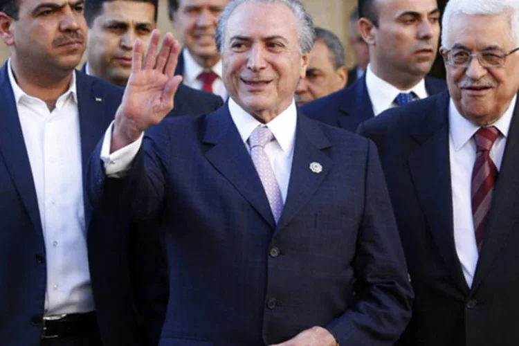 O vice-presidente Michel Temer em visita à Jerusalém: o vice-presidente havia previsto permanecer na região até na sexta-feira, mas empreenderá o retorno nesta mesma noite para estar amanhã em Brasília. (REUTERS/Mohamad Torokman)