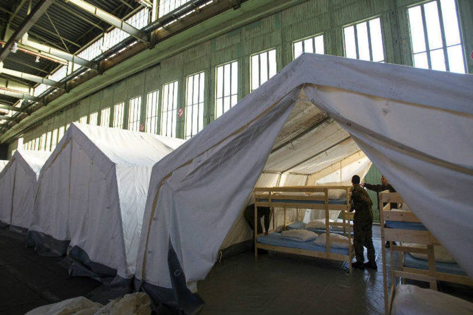 Aeroporto feito pelos nazistas agora abrigará refugiados