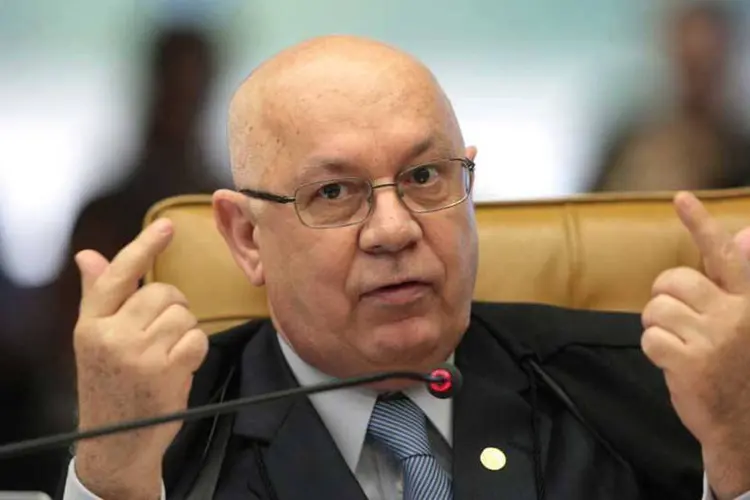 
	Teori Zavascki: eu n&atilde;o tenho nada atrasado. Eu n&atilde;o acelero nem desacelero, eu vou fazendo na medida que tem para fazer, explicou o relator da Opera&ccedil;&atilde;o
 (Divulgação/STF)