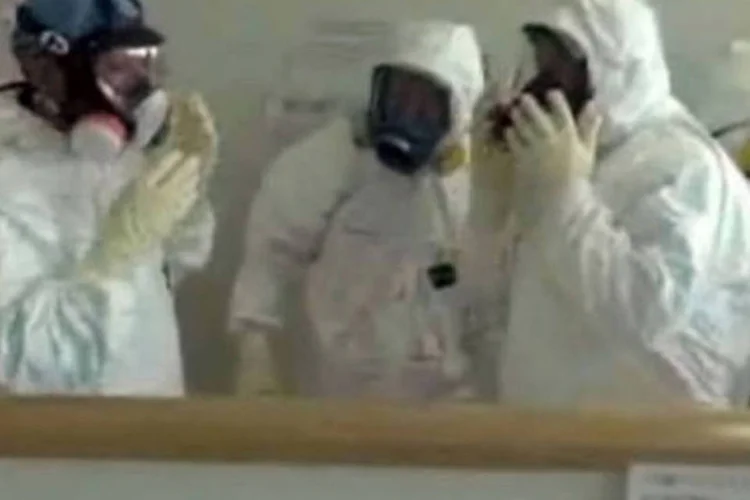 Os servidores permaneceram por 14 minutos no edifício (Tepco/AFP)