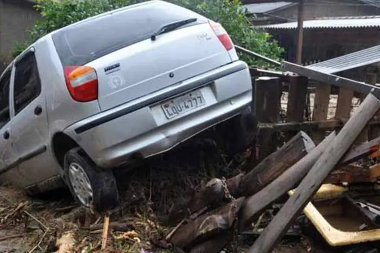 Estragos causados na localidade de Vieira, em Teresópolis (Agência Brasil)