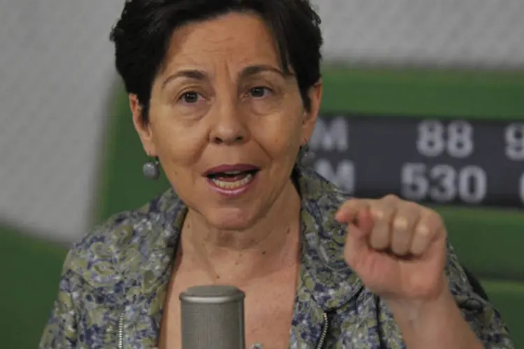 
	Tereza Campello: segundo a ministra, a partir de mar&ccedil;o, nenhuma fam&iacute;lia cadastrada estar&aacute; abaixo da linha da extrema pobreza.
 (Antonio Cruz/ABr)