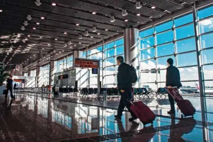 
	Aeroporto de Guarulhos: viajantes deram nota m&eacute;dia de 3,79, em uma escala de 1 a 5, para itens como conforto, limpeza e atendimento nos aeroportos
 (Andre Lessa/EXAME)