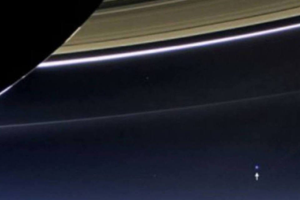 NASA mostra foto espetacular da Terra de perto de Saturno