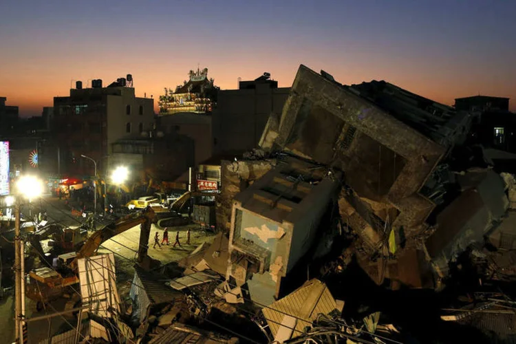 Terremoto em Taiwan:  (Tyrone Siu/ Reuters)
