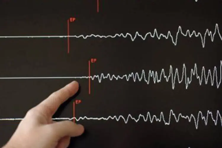 
	Sism&oacute;grafo mede intensidade de terremoto: tremor aconteceu &agrave;s 9H27 GMT (6H27 de Bras&iacute;lia)
 (Frederick Florin/AFP)