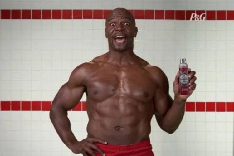 Terry Crews prova que sabe falar português - ou não - em filme de Old Spice (Reprodução)