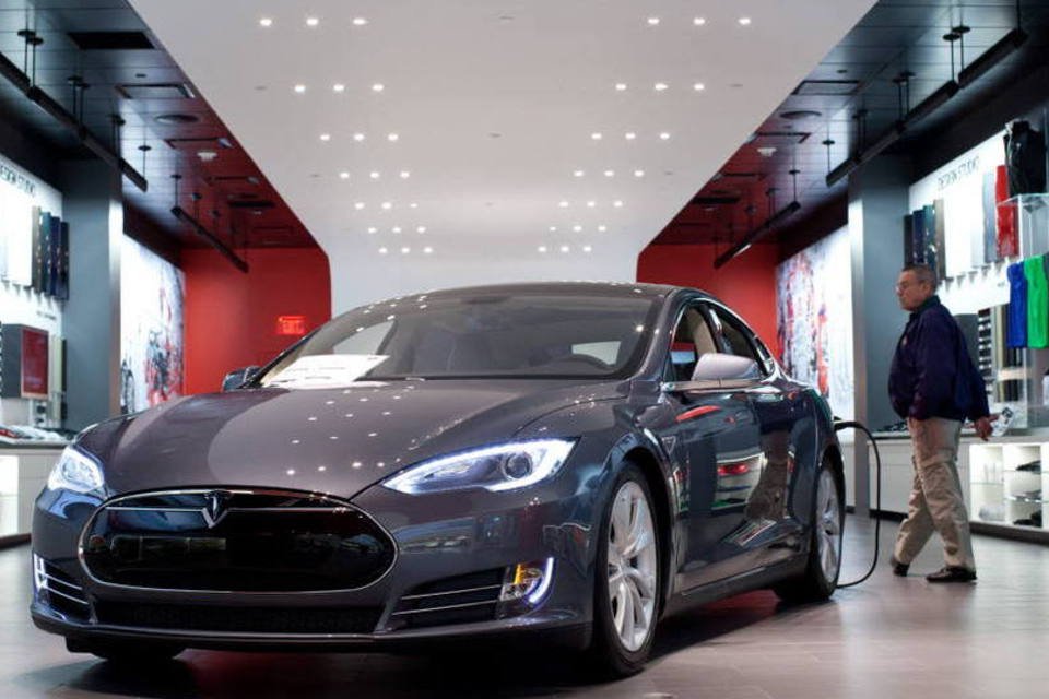 Tesla oferece opção de leasing para novo Model S nos EUA