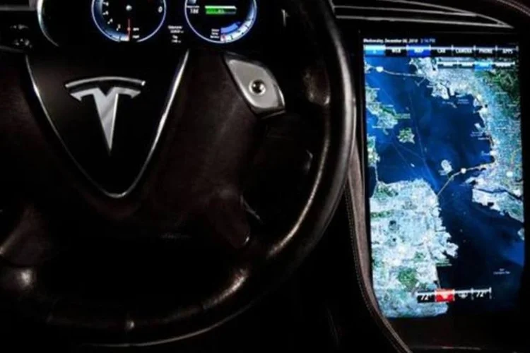 Tesla Model S - Painel (Divulgação/Nvidia)