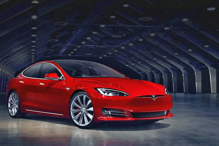Versão 2016 do Tesla Model S (Divulgação/Tesla)