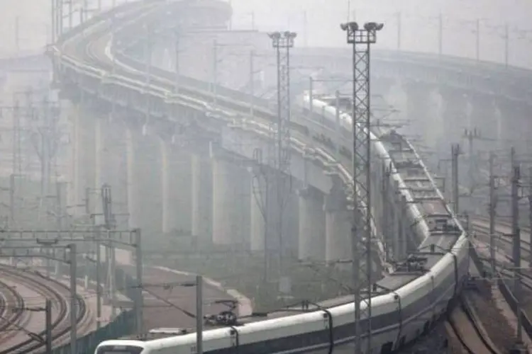 
	Trem-bala na China: o presidente da empresa disse que a Invepar tem interesse no projeto do Trem de Alta Velocidade (TAV), mas n&atilde;o quis dar detalhes
 (ChinaFotoPress/Getty Images)