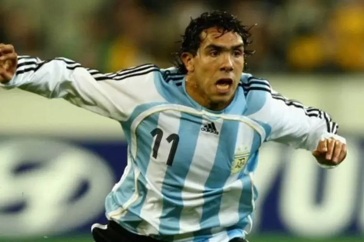 Durante a disputa da Copa América, Tevez admitiu o desejo de retornar ao clube que defendeu entre 2005 e 2006 (Getty Images)