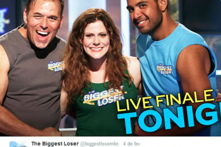 Rachel Frederickson (centro), vencedora do "The Biggest Loser" e outros dois finalistas do programa (Reprodução / Twitter / The Biggest Loser)