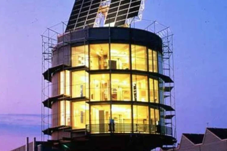 Heliotrope: o pioneiro do superávit energético (Divulgação)