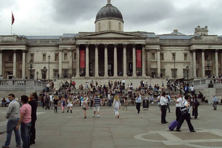 The National Gallery, em Londres: ''Convidamos os artistas a reviverem as três obras maravilhosas de Tiziano'', explicou Minna Moore Ede, curadora (Wikimedia Commons)
