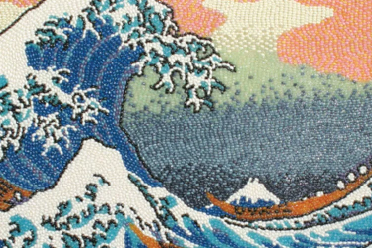 Quadro A Grande Onda de Kanagawa recriado com jujubas (Divulgação)