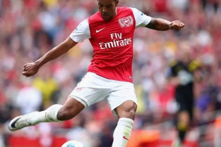 Theo Walcott, do Arsenal: clube espera recuperar o balanço em 2012 (Clive Mason/Getty Images/Reprodução)