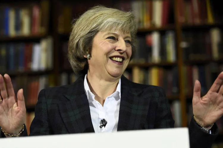 
	Theresa May: a moeda brit&acirc;nica se recuperou um pouco ap&oacute;s cair para seu n&iacute;vel mais baixo desde 1985
 (Dylan Martinez / Reuters)