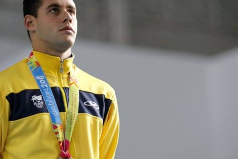 Thiago Pereira chega a 12 ouros em Pans e quebra recorde