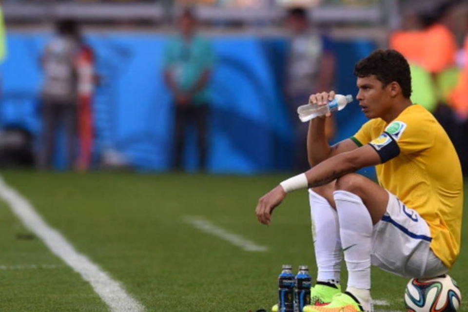 Não podemos crucificar o Thiago, diz Cafu