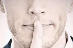 Imagem referente à matéria: Especialista em psicologia revela 5 frases para rejeitar conselhos indesejados sempre que necessário