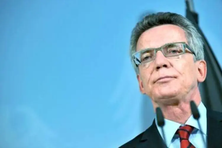 O ministro do Interior da Alemanha, Thomas de Maiziere: "a Alemanha é uma democracia capaz de se defender, aqui não há espaço para uma organização terrorista" (Paul Zinken/AFP)