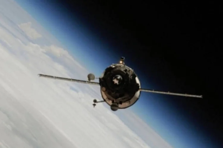 ISS: algum cosmonauta russo usou um pen drive ou aparelho USB infectado pelo vírus em algum notebook da estação espacial (Divulgação/NASA)