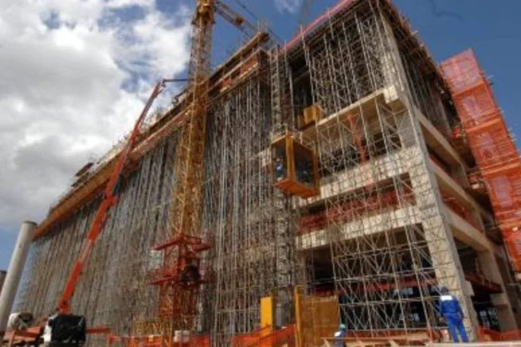 CSA em obras, em 2008: primeira siderurgia da Vale com a ThyssenKrupp acaba de ser inaugurada