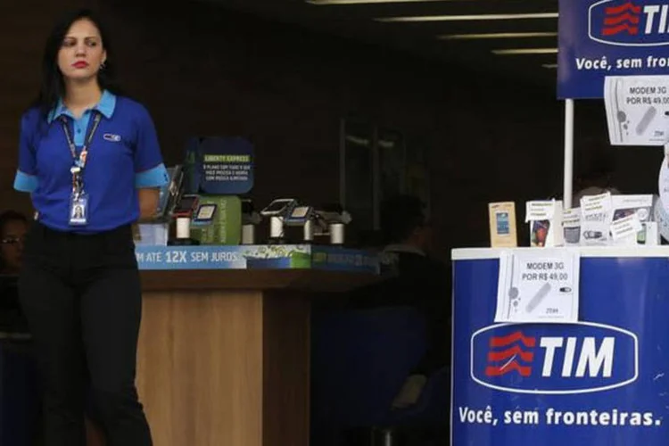 
	TIM Brasil: &quot;N&atilde;o h&aacute; meta de corte de empregados ou corte de postos de trabalho&quot;
 (Pilar Olivares / Reuters)