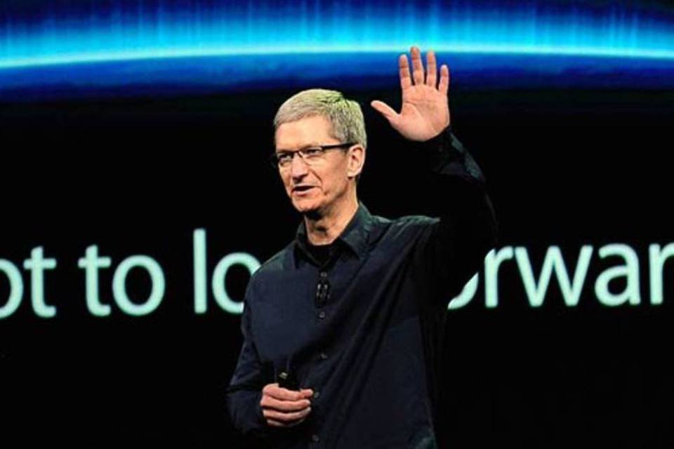 Remuneração de executivo-chefe da Apple cai drasticamente