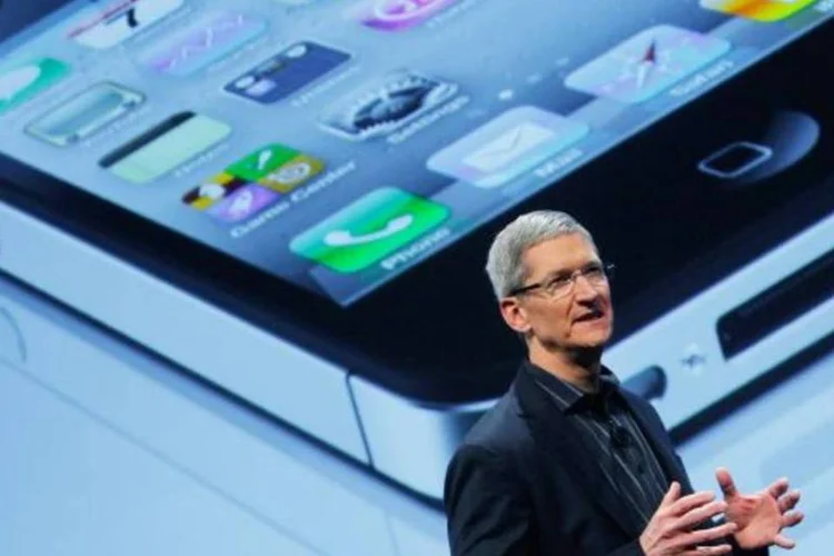 O chamado iPhone 5 deve contar um visor maior em relação ao atual iPhone 4, aparelho que ajudou a companhia a permanecer na frente dos rivais (Chris Hondros/Getty Images)